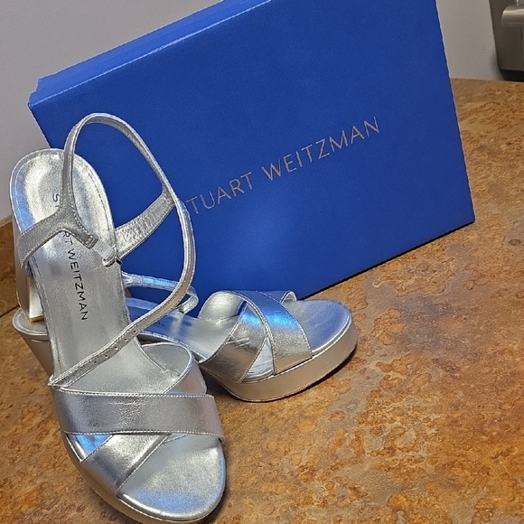 Stuart Weitzman Metallic Silver Dayna Platform Sandals/Heels - Picture 4 of 13
